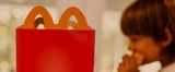 Макдоналдс сокращает количество пластика в игрушках